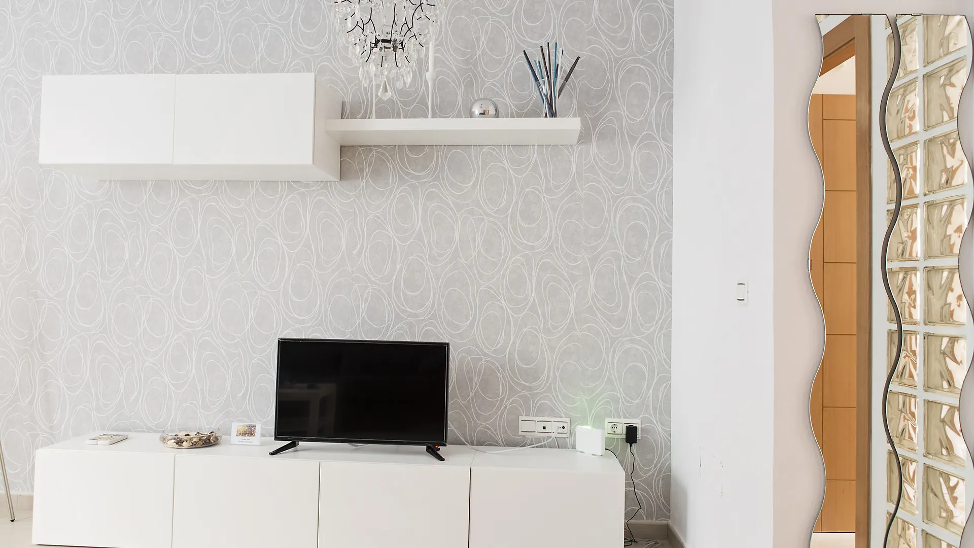 Suncity Loft Cobertizo Apartment Malaga
