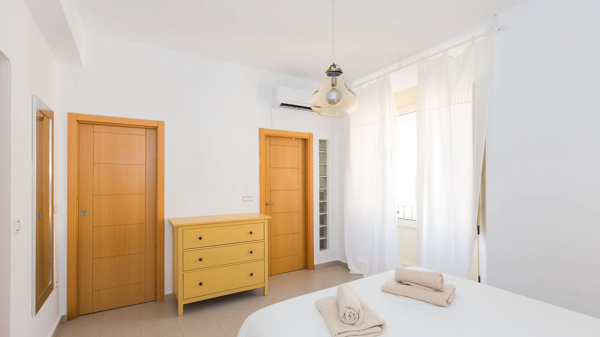 Suncity Loft Cobertizo Málaga 0*,
