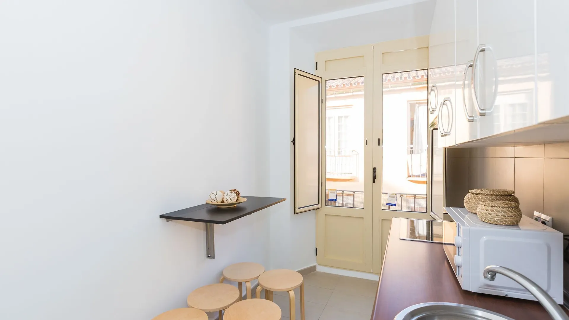 Suncity Loft Cobertizo Málaga 0*,